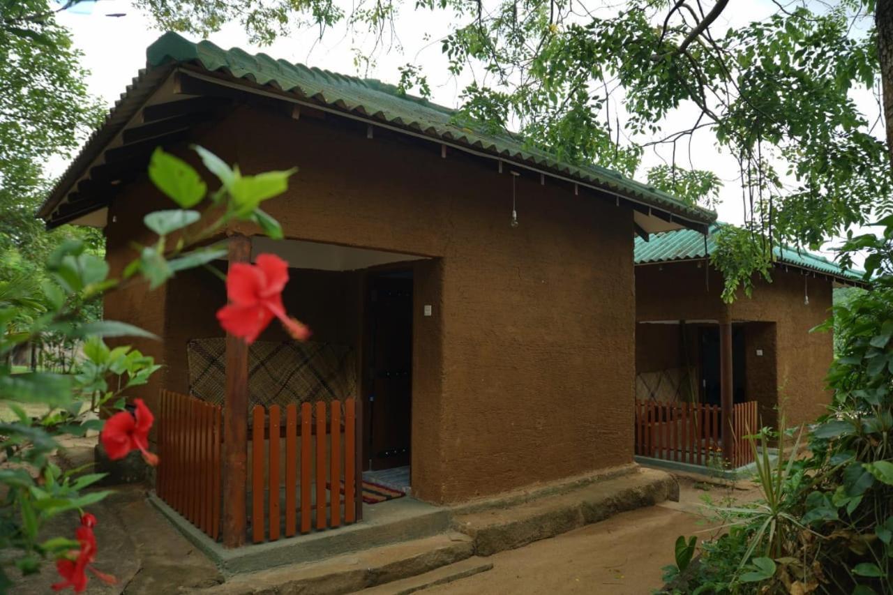 Agoura Hills Hotel Kurunegala Eksteriør billede