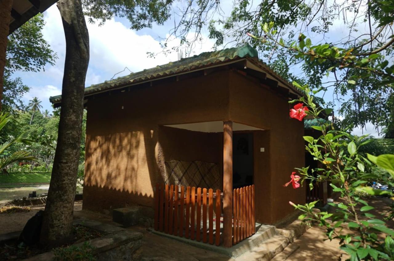 Agoura Hills Hotel Kurunegala Eksteriør billede