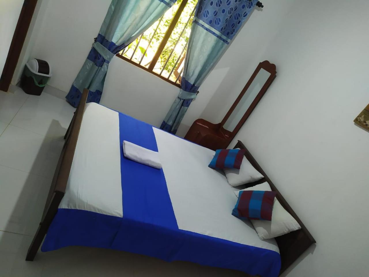 Agoura Hills Hotel Kurunegala Eksteriør billede